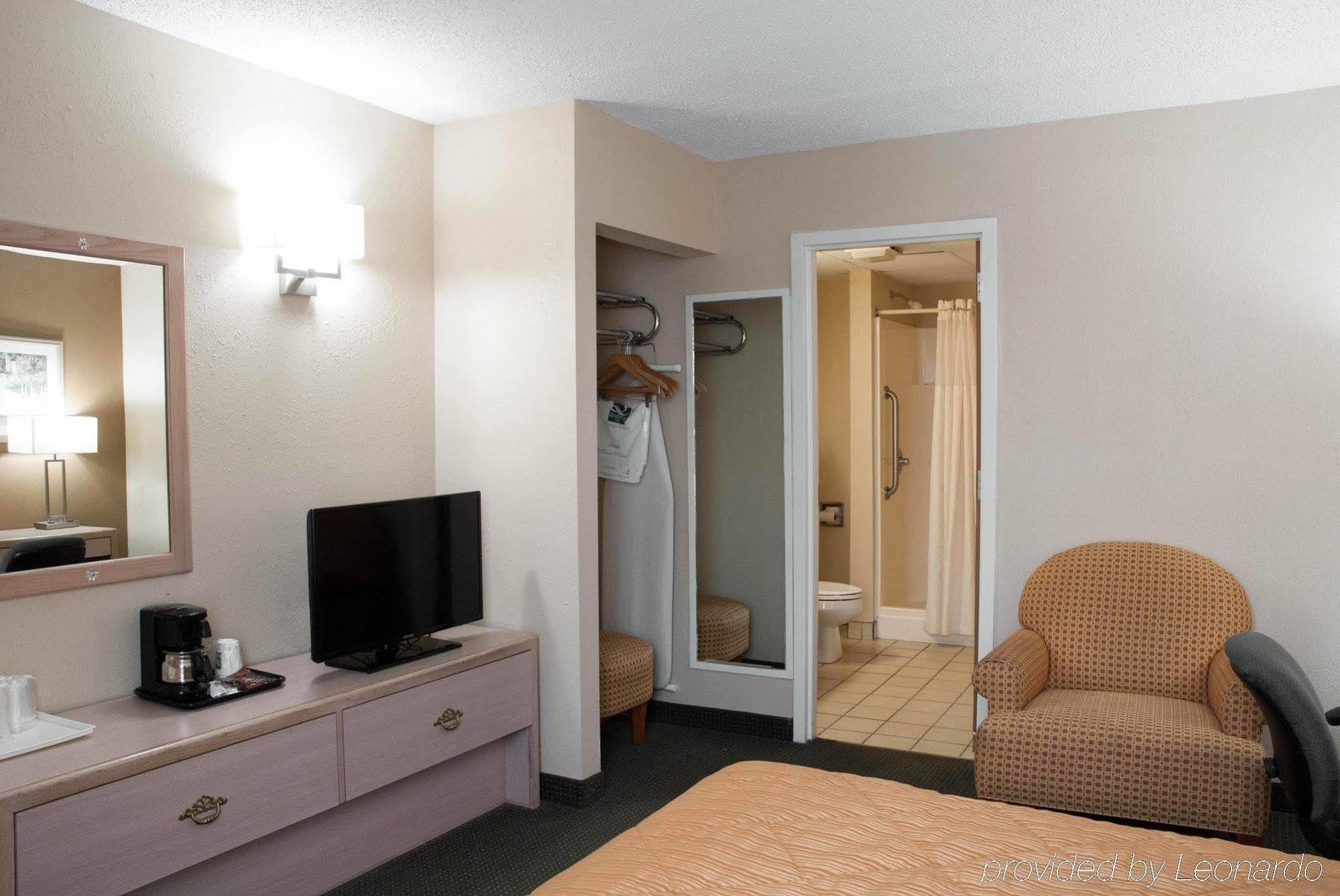 Quality Inn Near Six Flags St. Louis Pacific Kültér fotó